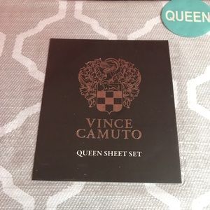 Vince Camuto Queen Sheet Set